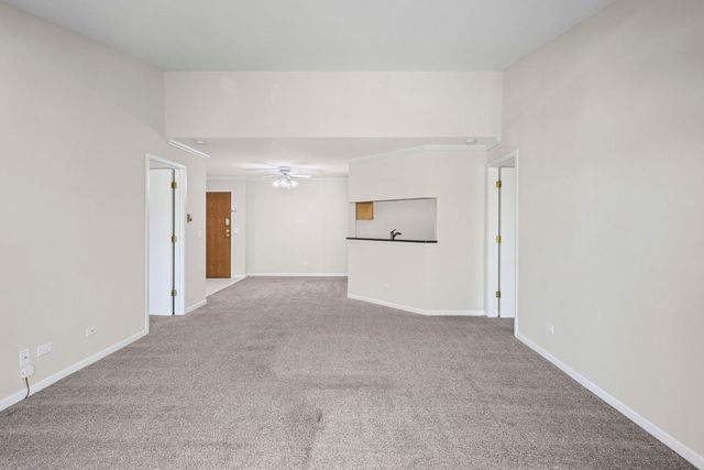 540 Biesterfield Road B314, Elk Grove Village, IL 60007