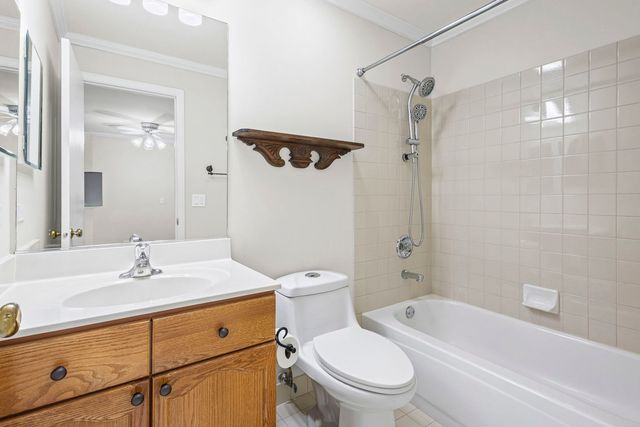 540 Biesterfield Road B314, Elk Grove Village, IL 60007