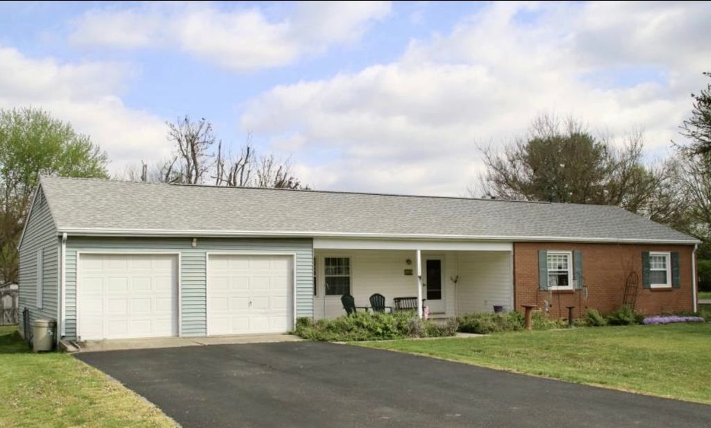 226 Hardacre Drive, Xenia Twp, OH 45385
