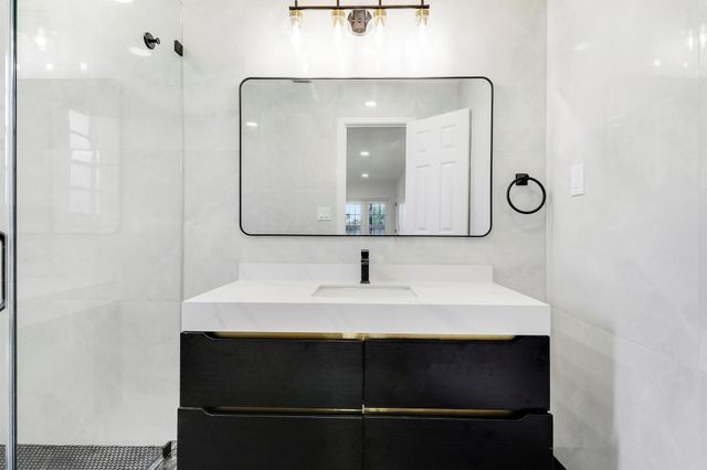 1009 Alamanda Drive, North Palm Beach, FL 33408