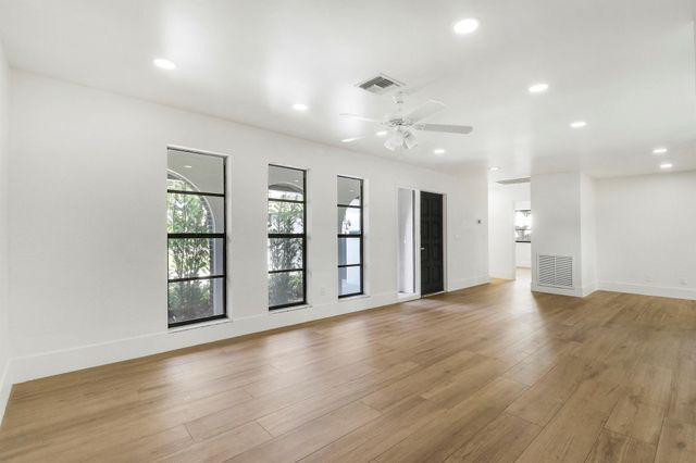 1009 Alamanda Drive, North Palm Beach, FL 33408