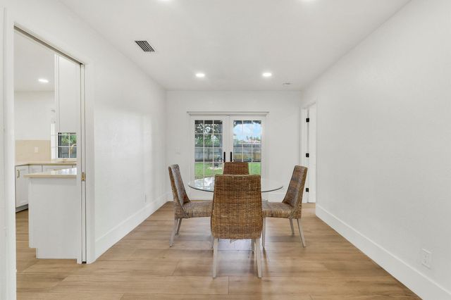 1009 Alamanda Drive, North Palm Beach, FL 33408