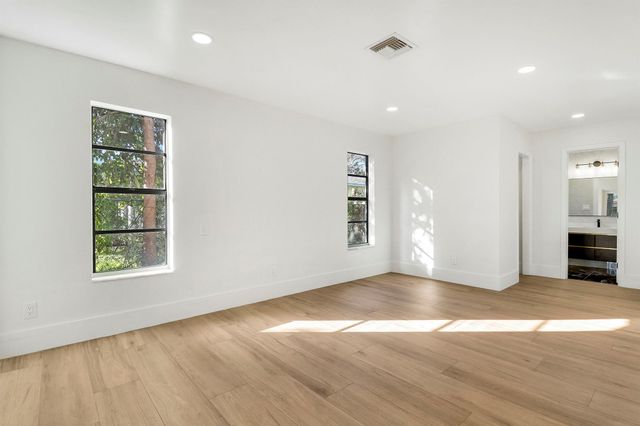 1009 Alamanda Drive, North Palm Beach, FL 33408