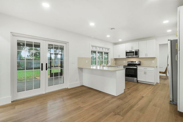 1009 Alamanda Drive, North Palm Beach, FL 33408