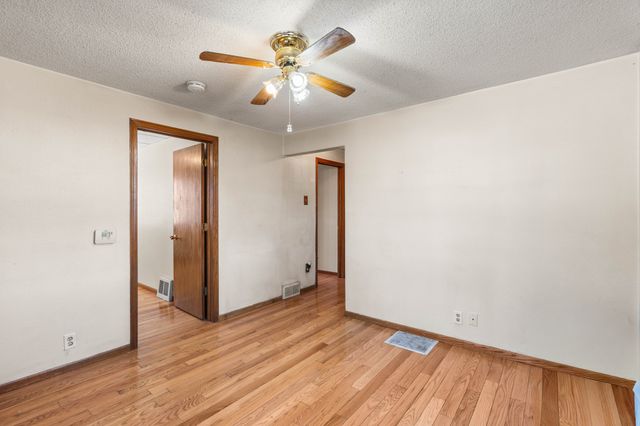 2810 NE 53rd Court, Des Moines, IA 50317