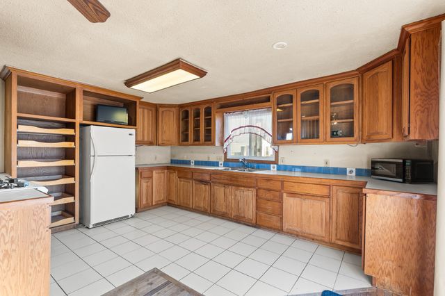 2810 NE 53rd Court, Des Moines, IA 50317