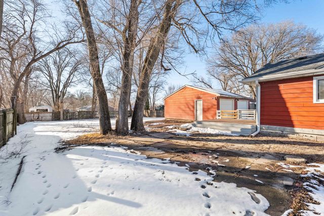 2810 NE 53rd Court, Des Moines, IA 50317