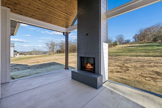 13821 Cainsville Rd, Lebanon, TN 37090