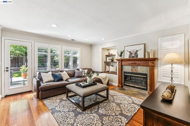 2426 Tapestry Way, Pleasanton, CA 94566