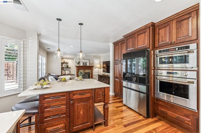 2426 Tapestry Way, Pleasanton, CA 94566