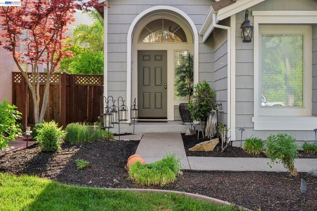 2426 Tapestry Way, Pleasanton, CA 94566