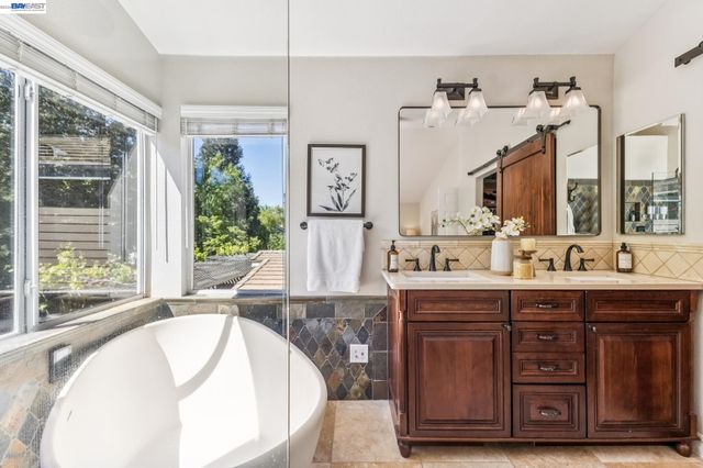 2426 Tapestry Way, Pleasanton, CA 94566