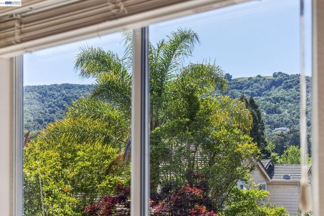 2426 Tapestry Way, Pleasanton, CA 94566