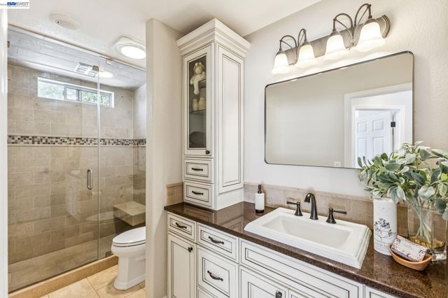 2426 Tapestry Way, Pleasanton, CA 94566