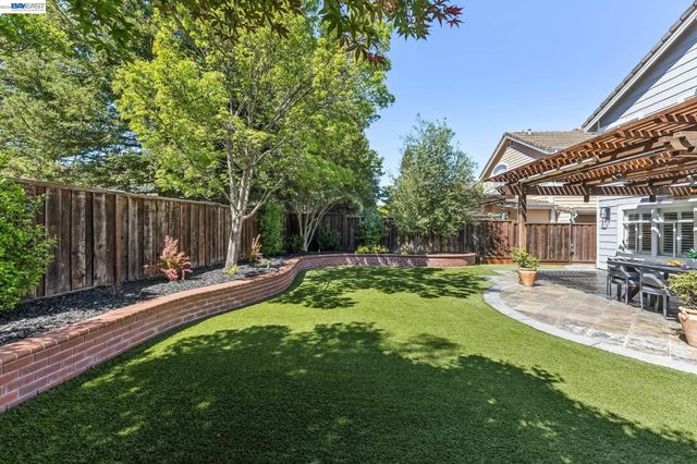 2426 Tapestry Way, Pleasanton, CA 94566