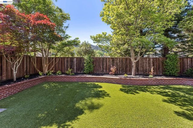 2426 Tapestry Way, Pleasanton, CA 94566
