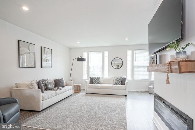 44 SPARROW CIR, Sewell, NJ 08080