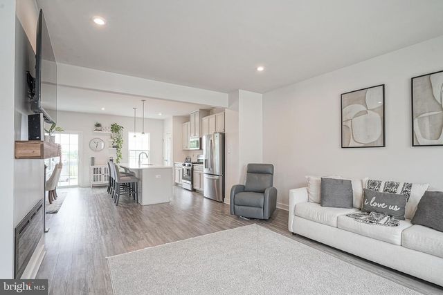 44 SPARROW CIR, Sewell, NJ 08080