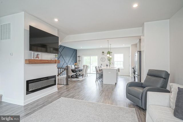 44 SPARROW CIR, Sewell, NJ 08080