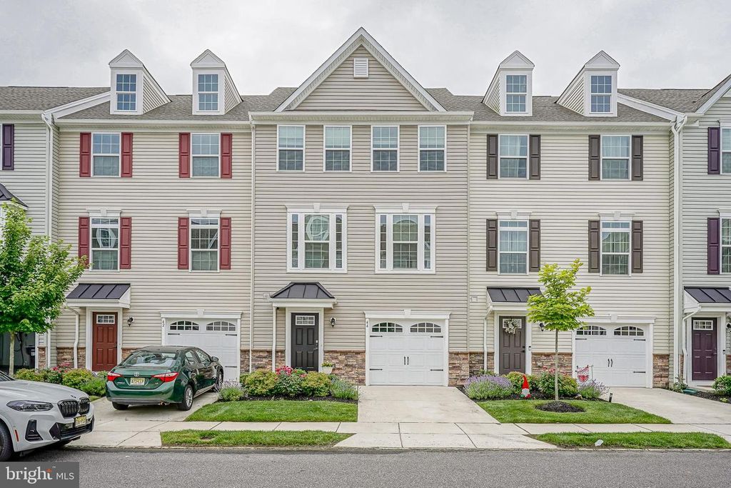 44 SPARROW CIR, Sewell, NJ 08080