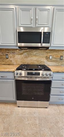 8066 Sunset Creek Street, Las Vegas, NV 89113