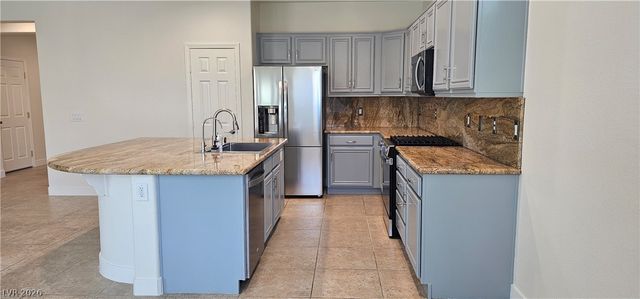 8066 Sunset Creek Street, Las Vegas, NV 89113