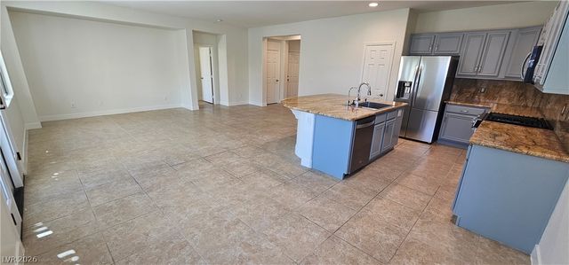 8066 Sunset Creek Street, Las Vegas, NV 89113