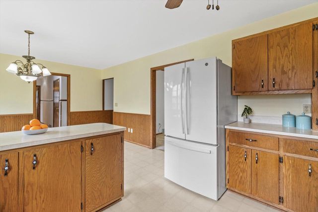 6066 Blaska Drive, Sun Prairie, WI 53590