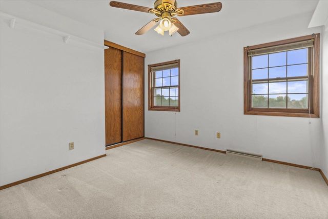 6066 Blaska Drive, Sun Prairie, WI 53590
