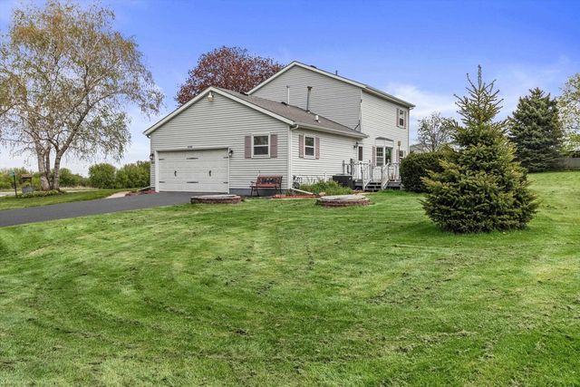 6066 Blaska Drive, Sun Prairie, WI 53590