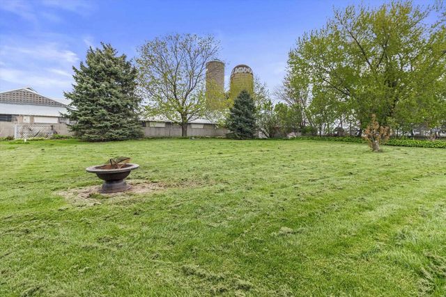 6066 Blaska Drive, Sun Prairie, WI 53590