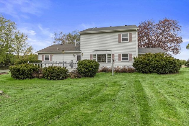 6066 Blaska Drive, Sun Prairie, WI 53590