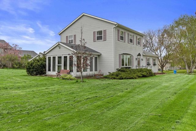 6066 Blaska Drive, Sun Prairie, WI 53590