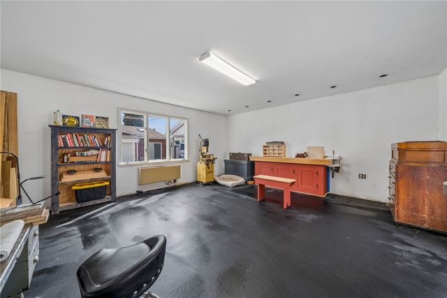 811 Spring St, Latrobe, PA 15650