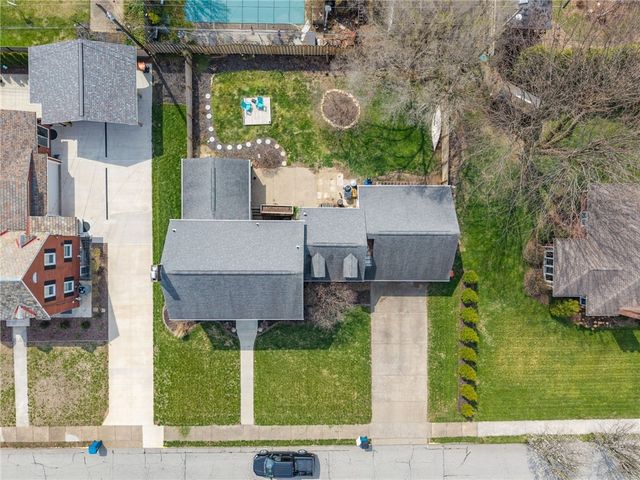 811 Spring St, Latrobe, PA 15650