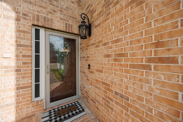 5504 Park Thicket Lane, Rosharon, TX 77583