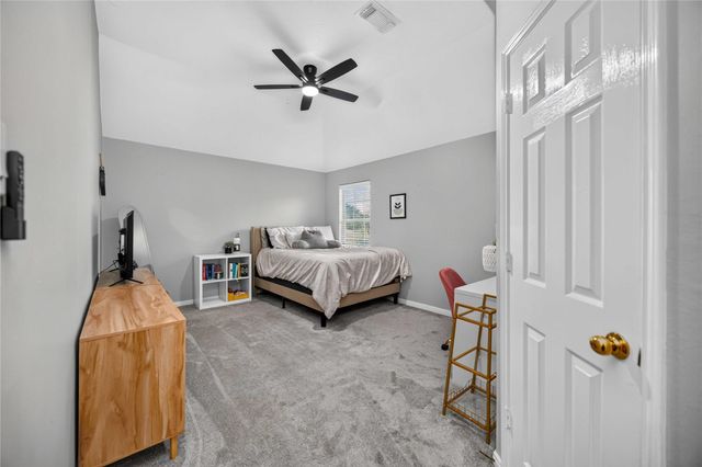 5504 Park Thicket Lane, Rosharon, TX 77583