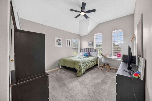 5504 Park Thicket Lane, Rosharon, TX 77583