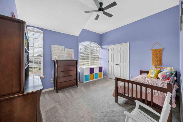 5504 Park Thicket Lane, Rosharon, TX 77583
