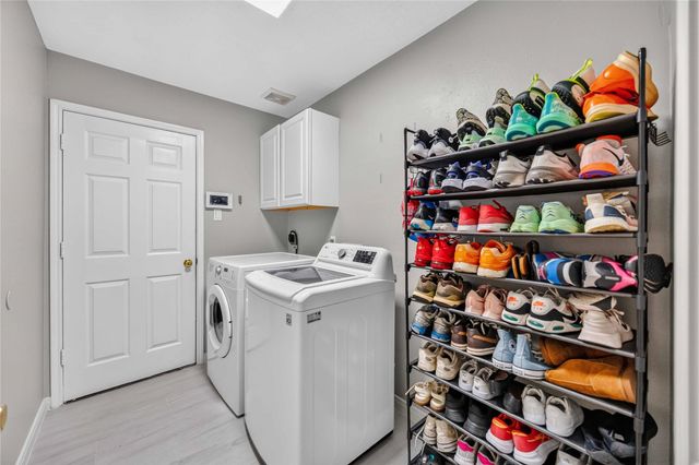 5504 Park Thicket Lane, Rosharon, TX 77583