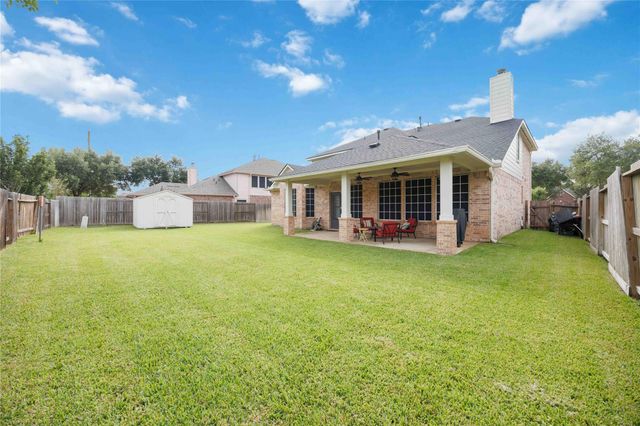 5504 Park Thicket Lane, Rosharon, TX 77583