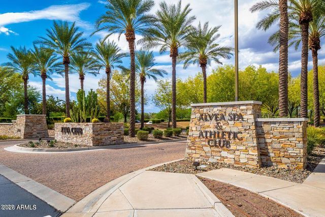 12951 W DOMINO Drive, Peoria, AZ 85383