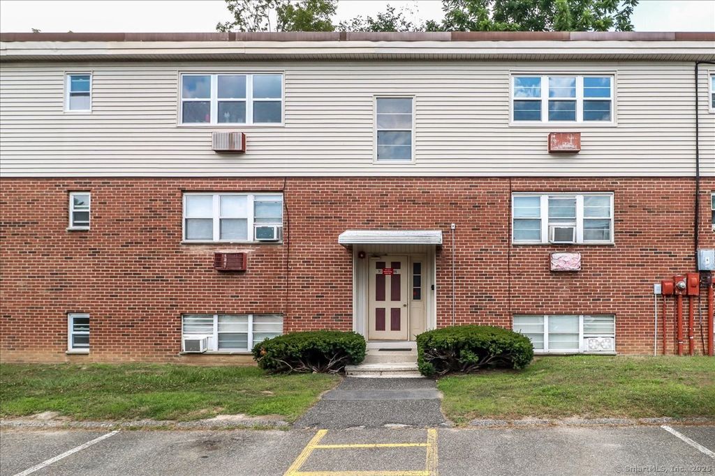 96 Belair Drive 96, New Milford, CT 06776