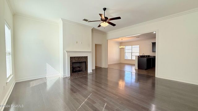 108 Valcour Place, Youngsville, LA 70592