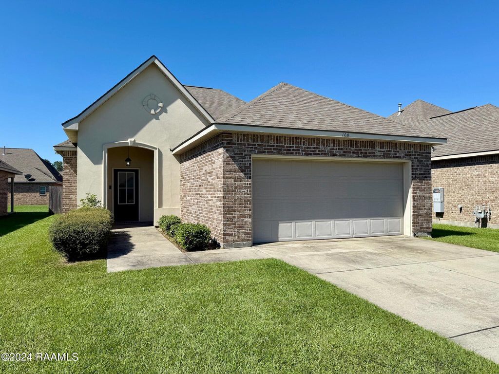 108 Valcour Place, Youngsville, LA 70592
