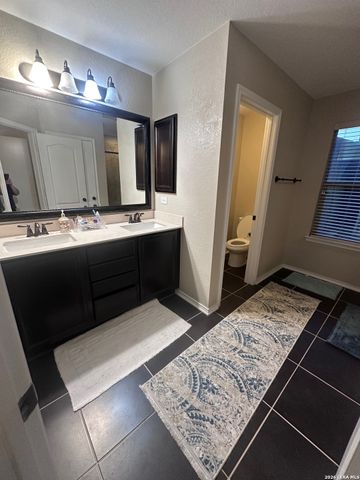 11139 Red Oak Turn, Helotes, TX 78023