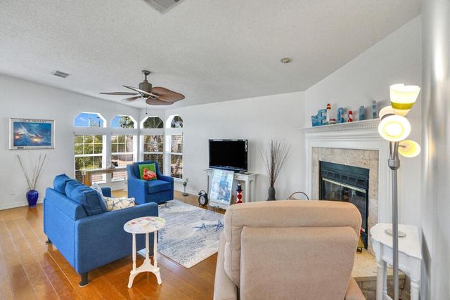 400 N Hwy A1a 106, Jupiter, FL 33477