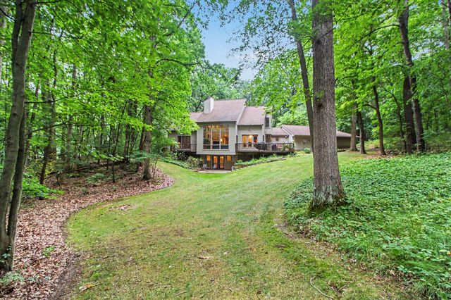 7493 Black Forest Drive, Dexter, MI 48130