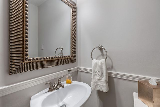 9458 Briar Forest Drive, Houston, TX 77063