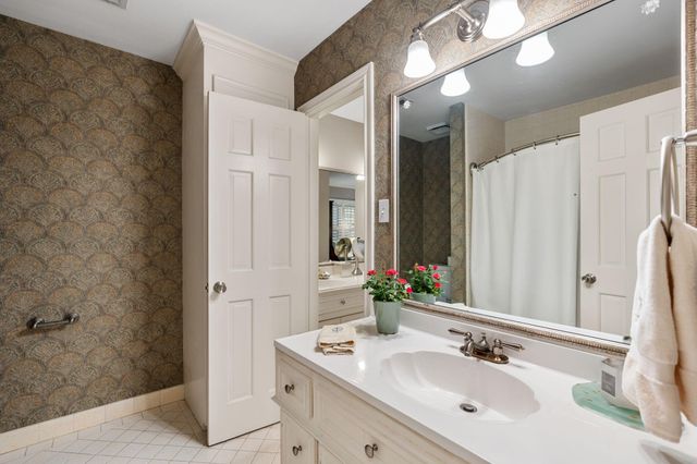 9458 Briar Forest Drive, Houston, TX 77063